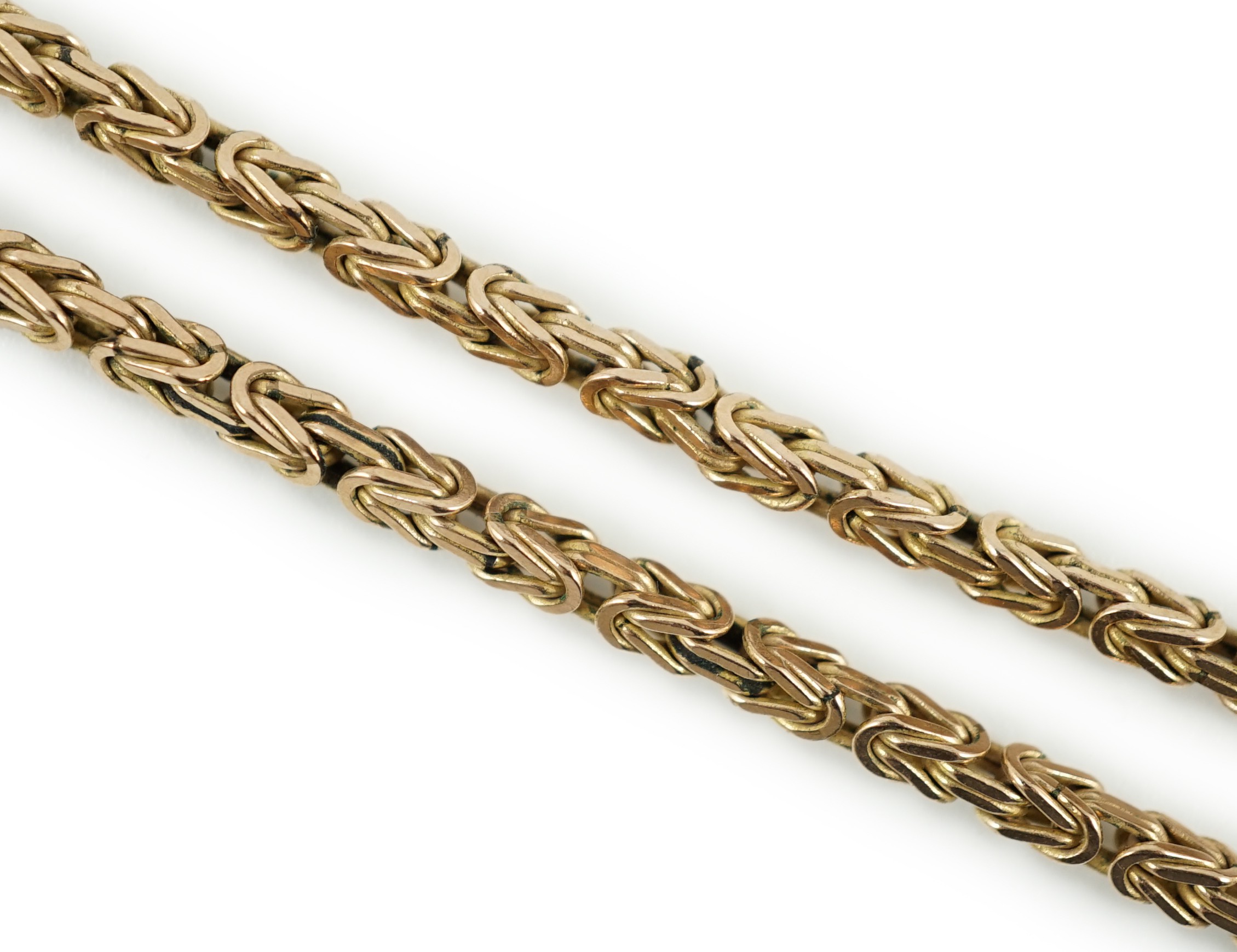 A modern 9ct gold chain, 42cm, 14.4 grams.